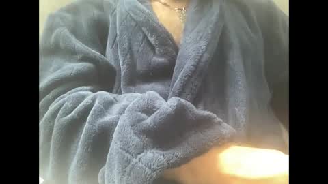 Kiwi online show from October 2025 09:01:01 PM