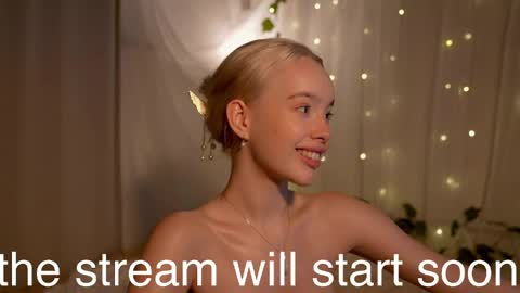 Snapshot of _kkkhaleesi_ chatting on April 2026 09:01:01 PM DENI online show from April 2026 09:01:01 PM