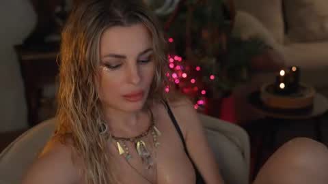 _lady__m_ online show from July 2026 07:50:01 PM