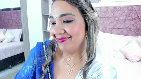 NAILHA SAJANI  online show from February 2025 02:48:02 PM