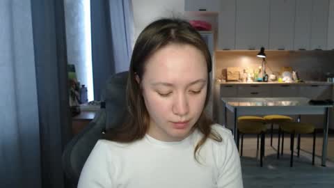 _lalune_ online show from March 2026 07:15:01 AM