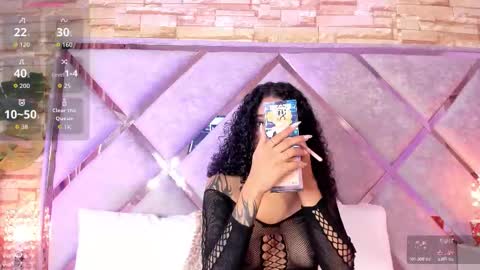 Lanna  online show from November 2025 12:29:02 PM