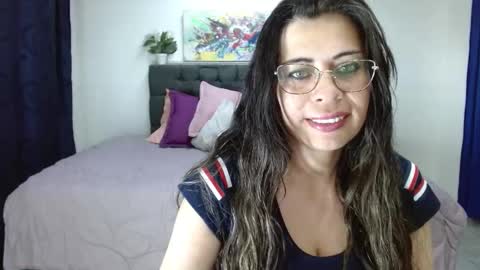 Snapshot of _lara1 chatting on January 2025 10:19:01 PM paulina online show from January 2025 10:19:01 PM
