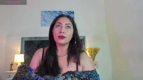 Snapshot of _lauralove_69 chatting on February 2025 10:20:02 PM Lauralove online show from February 2025 10:20:02 PM