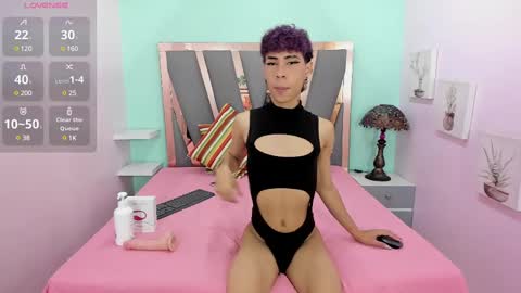  L E M M O N  online show from February 2025 07:41:01 PM