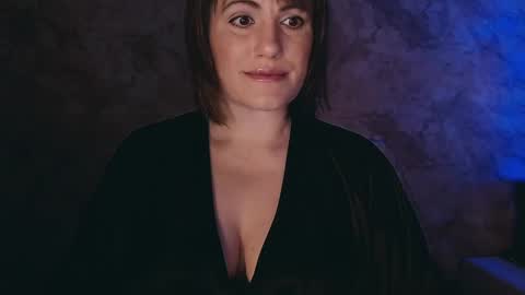Snapshot of _letty_ chatting on February 2025 09:38:02 PM Letty online show from February 2025 09:38:02 PM