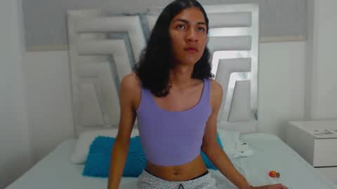 _lexx1e online show from December 2024 01:43:02 PM