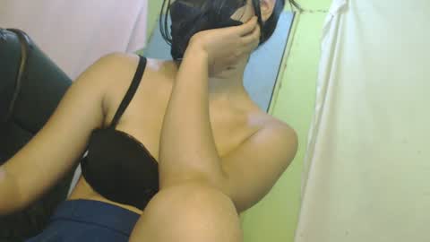 _lilies_gigi_ online show from July 2026 01:56:01 AM