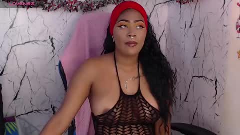 Snapshot of _lilithrose chatting on December 2024 08:21:02 PM Ask me online show from December 2024 08:21:02 PM