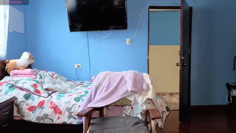 Lindasy online show from January 2026 04:33:01 PM