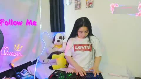Mily online show from June 2026 10:04:01 PM