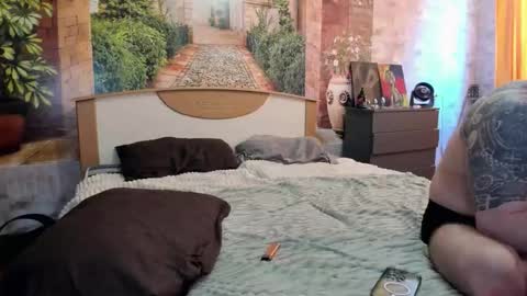 _litteangie_ online show from February 2026 02:41:01 AM