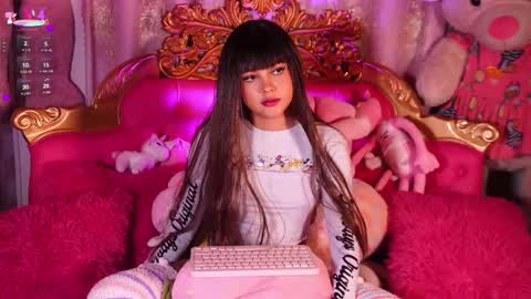 _little_glrl_ online show from November 2025 10:25:02 AM