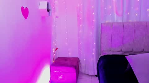 Snapshot of _little_ivy chatting on January 2025 07:05:01 PM Ivy 3 online show from January 2025 07:05:01 PM