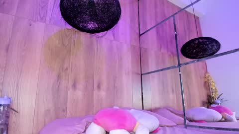 Anna online show from December 2024 10:30:01 PM