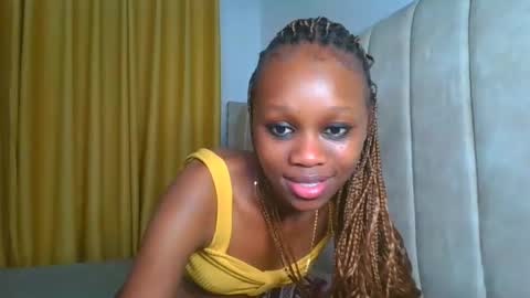 Snapshot of _littlevenus chatting on September 2025 03:05:01 AM Littlevenus online show from September 2025 03:05:01 AM