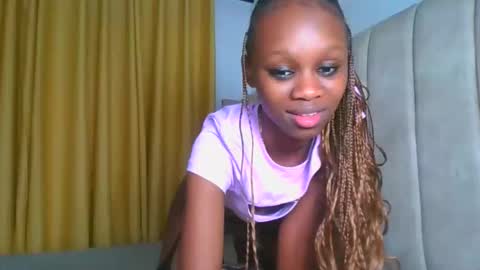 Snapshot of _littlevenus chatting on September 2025 03:29:01 AM Littlevenus online show from September 2025 03:29:01 AM