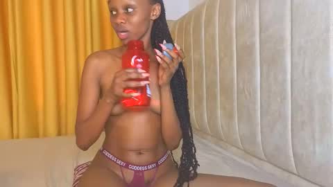 Snapshot of _littlevenus chatting on November 2025 12:07:02 PM Littlevenus online show from November 2025 12:07:02 PM