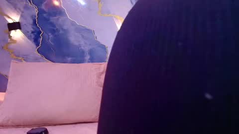 Lorrayne online show from October 2025 12:04:02 PM