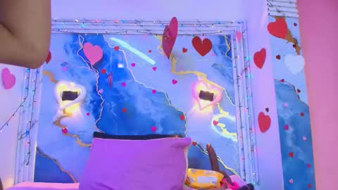 Lorrayne online show from February 2026 12:11:01 PM