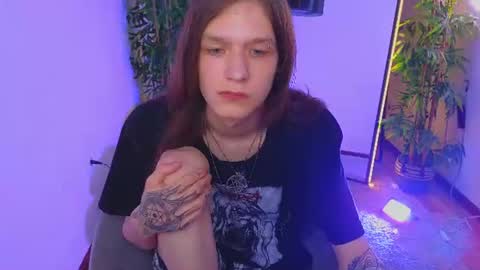 _lou1s_ online show from July 2026 05:31:01 PM