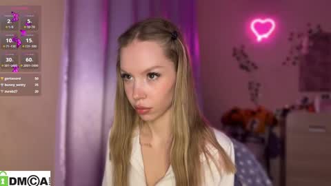 Katie online show from October 2025 09:45:01 PM