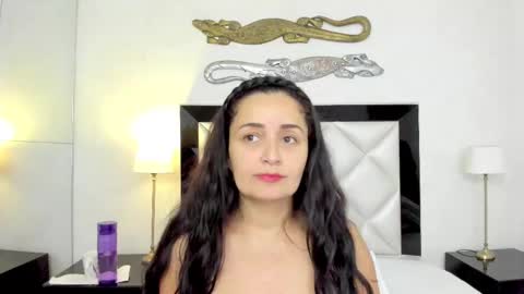 Snapshot of _luna__sweet_ chatting on February 2025 09:51:02 AM luna sweet online show from February 2025 09:51:02 AM