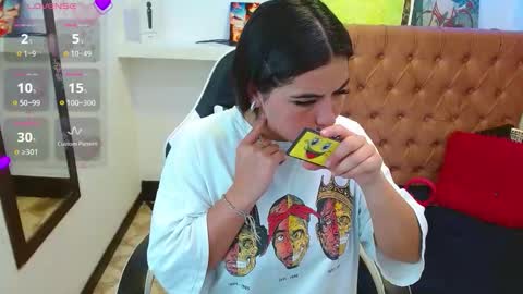 luna torres online show from November 2025 01:25:02 PM