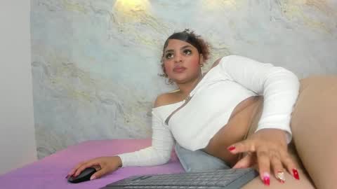 Snapshot of _maddy_miller chatting on March 2025 11:58:02 AM Maddy online show from March 2025 11:58:02 AM