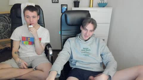 Snapshot of _maelstrom_ chatting on December 2024 12:34:01 AM _maelstrom_ online show from December 2024 12:34:01 AM