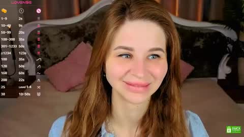 Snapshot of _mari_clark chatting on May 2026 02:07:02 AM Eva online show from May 2026 02:07:02 AM