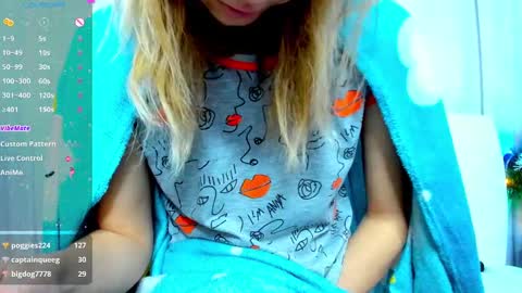 Snapshot of _mari_so chatting on January 2025 04:49:02 AM Scarlett online show from January 2025 04:49:02 AM