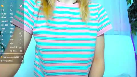 Snapshot of _mari_so chatting on February 2025 04:47:02 AM Scarlett online show from February 2025 04:47:02 AM