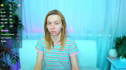 Snapshot of _mari_so chatting on February 2025 02:08:02 AM Scarlett online show from February 2025 02:08:02 AM