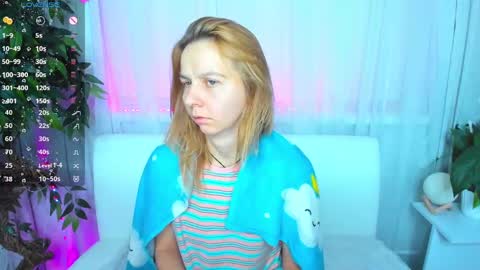 Snapshot of _mari_so chatting on March 2025 02:15:02 AM Scarlett online show from March 2025 02:15:02 AM