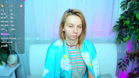 Snapshot of _mari_so chatting on March 2025 02:14:02 AM Scarlett online show from March 2025 02:14:02 AM