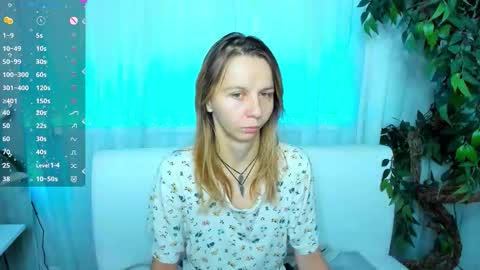 Snapshot of _mari_so chatting on September 2025 05:07:01 AM Scarlett online show from September 2025 05:07:01 AM