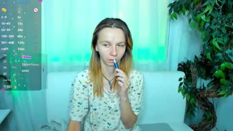 Snapshot of _mari_so chatting on September 2025 05:53:01 AM Scarlett online show from September 2025 05:53:01 AM
