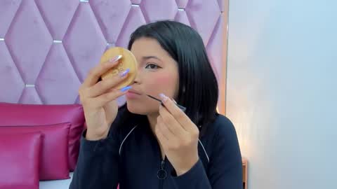 Nahayo  online show from December 2025 11:49:02 AM