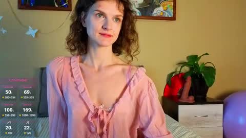 Snapshot of _masterpiece__ chatting on May 2026 10:36:01 AM Sophia online show from May 2026 10:36:01 AM