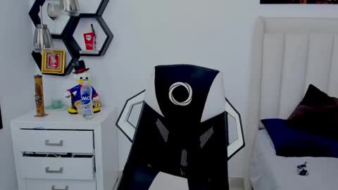 _matthew_santos_ online show from December 2024 10:15:02 PM