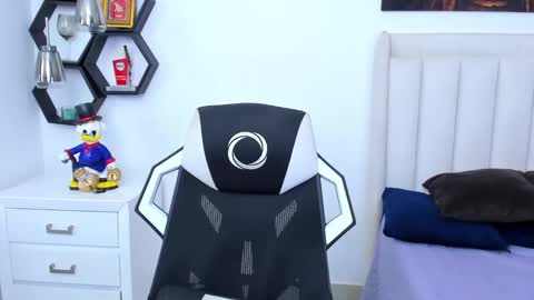 _matthew_santos_ online show from January 2025 10:43:01 PM