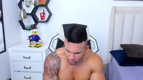 _matthew_santos_ online show from February 2025 11:59:02 PM