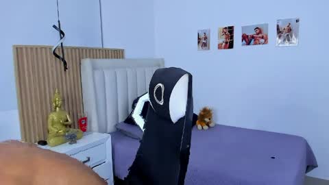 _matthew_santos_ online show from April 2026 01:42:01 AM