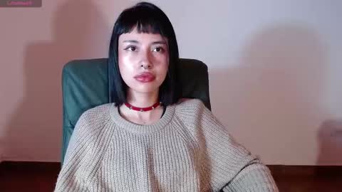 Mavis  online show from September 2025 08:25:01 PM