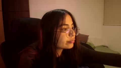 Snapshot of _maxxx1_ chatting on June 2026 01:01:02 AM max and abby online show from June 2026 01:01:02 AM