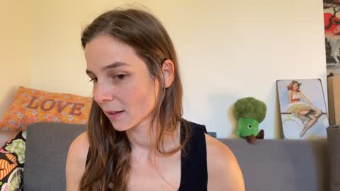 Meg online show from November 2025 09:31:01 AM