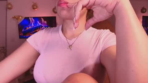 Marce  online show from December 2025 10:39:02 PM