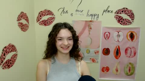 Susie online show from December 2024 10:30:02 PM