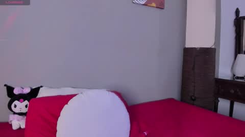 _melodyblossom_ online show from October 2025 09:44:02 PM